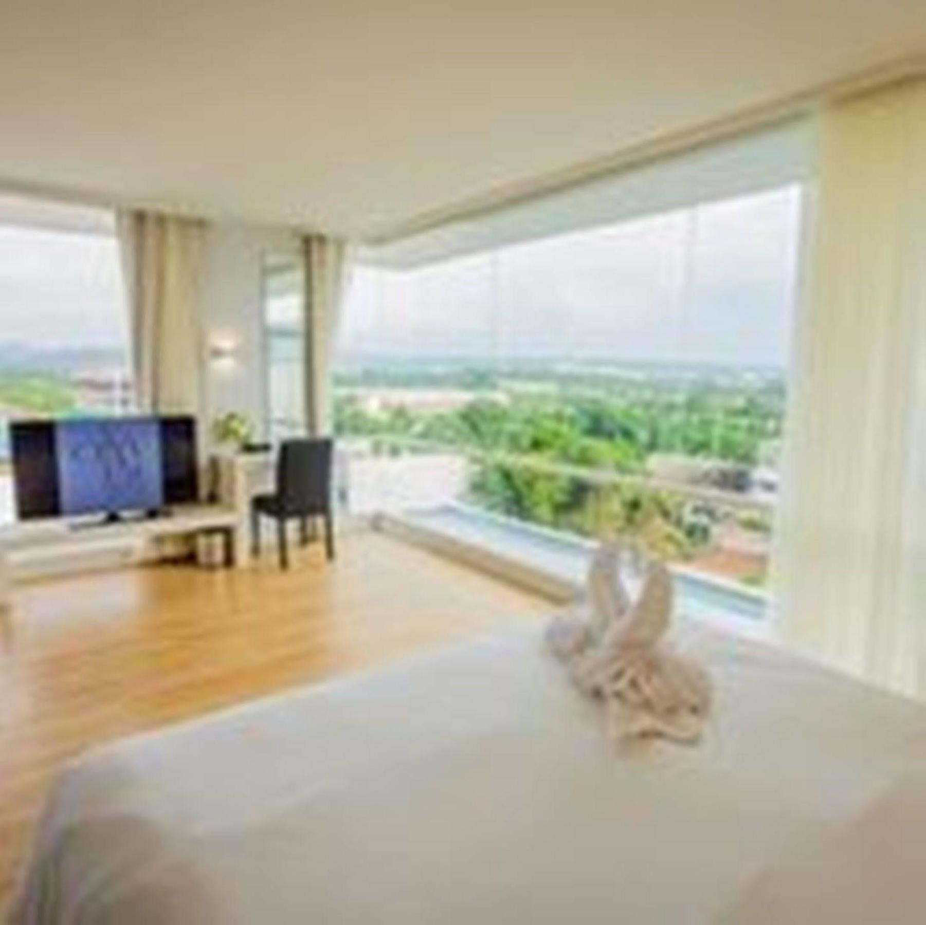 Crystal Hotel Hat Yai Buitenkant foto