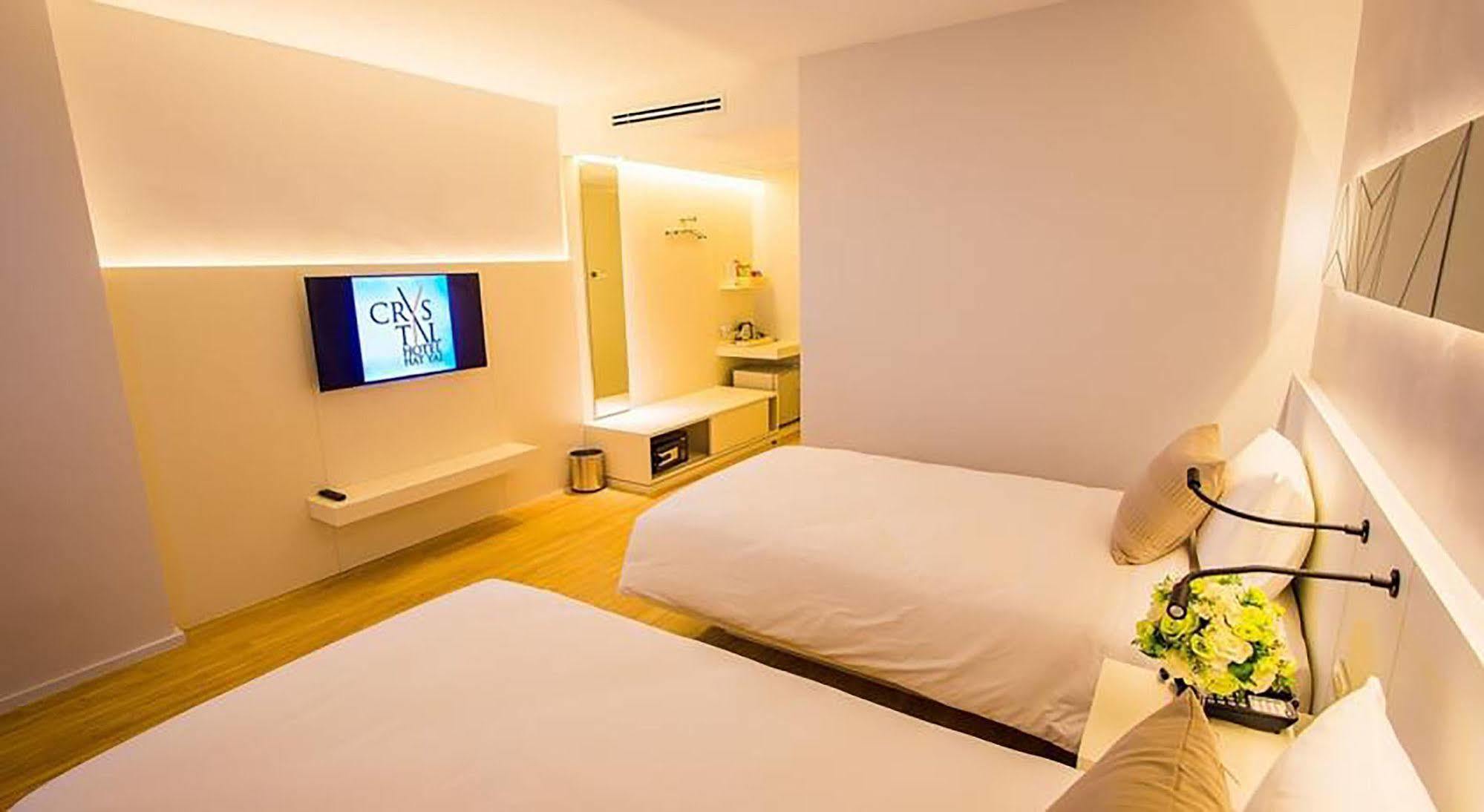 Crystal Hotel Hat Yai Buitenkant foto