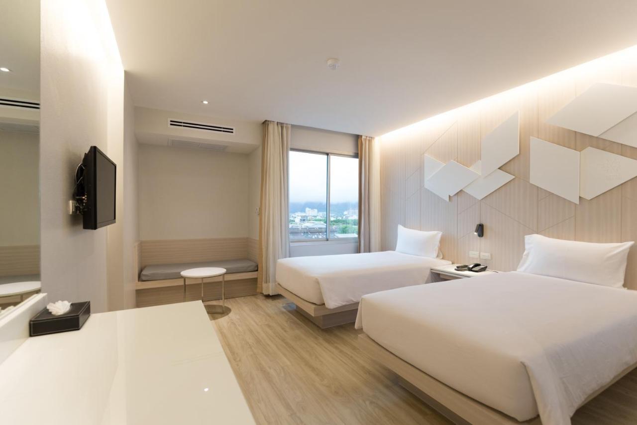 Crystal Hotel Hat Yai Buitenkant foto